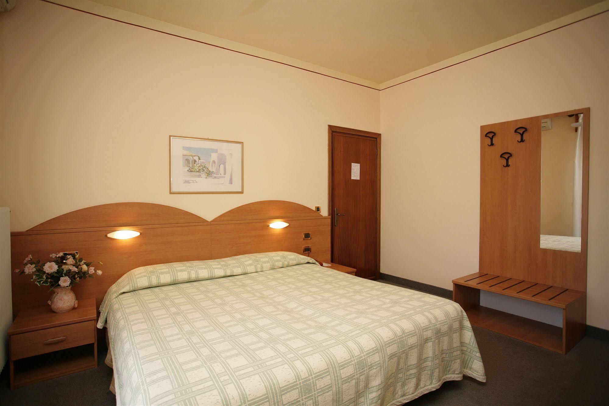 Hotel Ezzelino San Zenone Εξωτερικό φωτογραφία