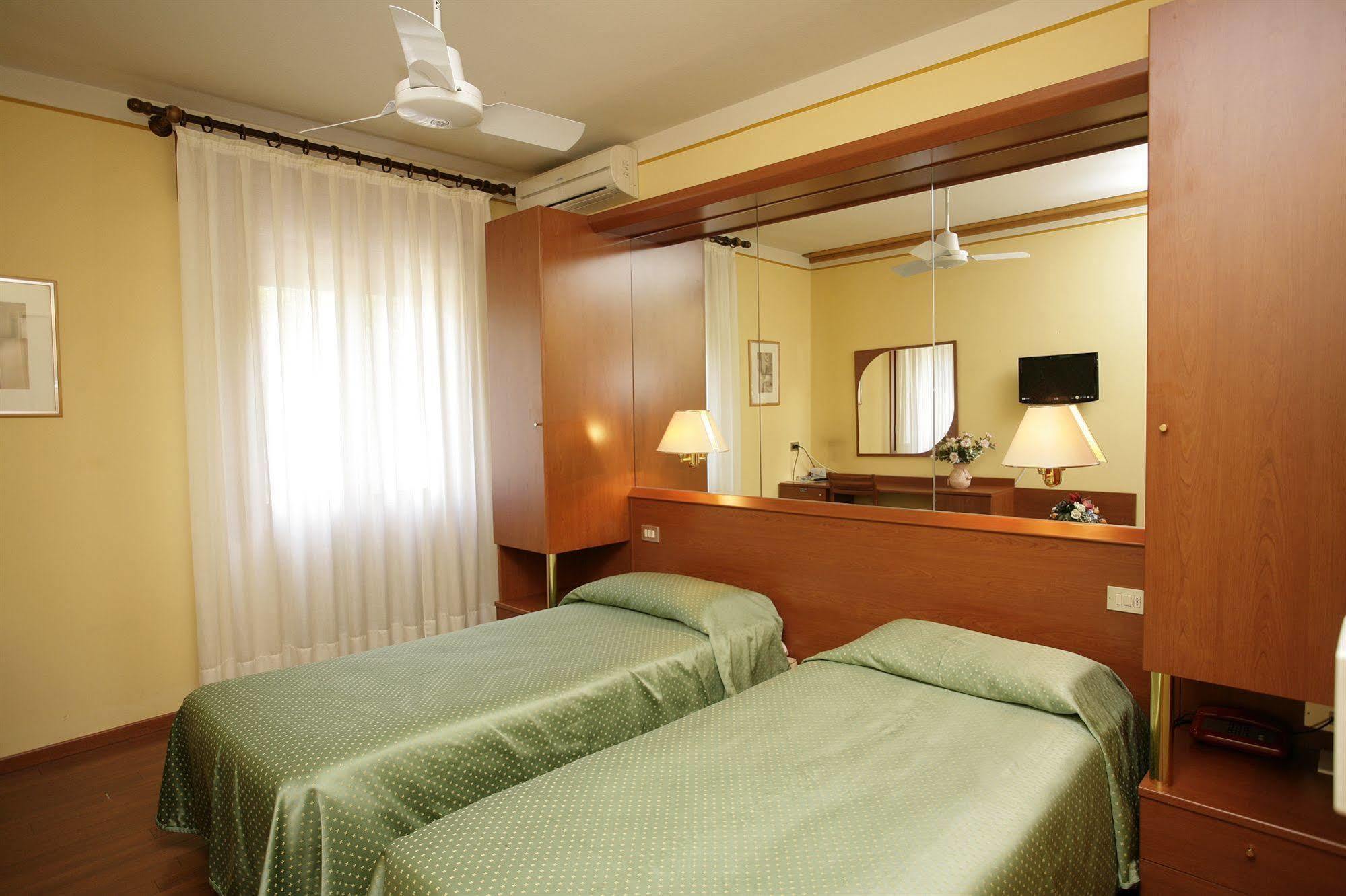 Hotel Ezzelino San Zenone Εξωτερικό φωτογραφία