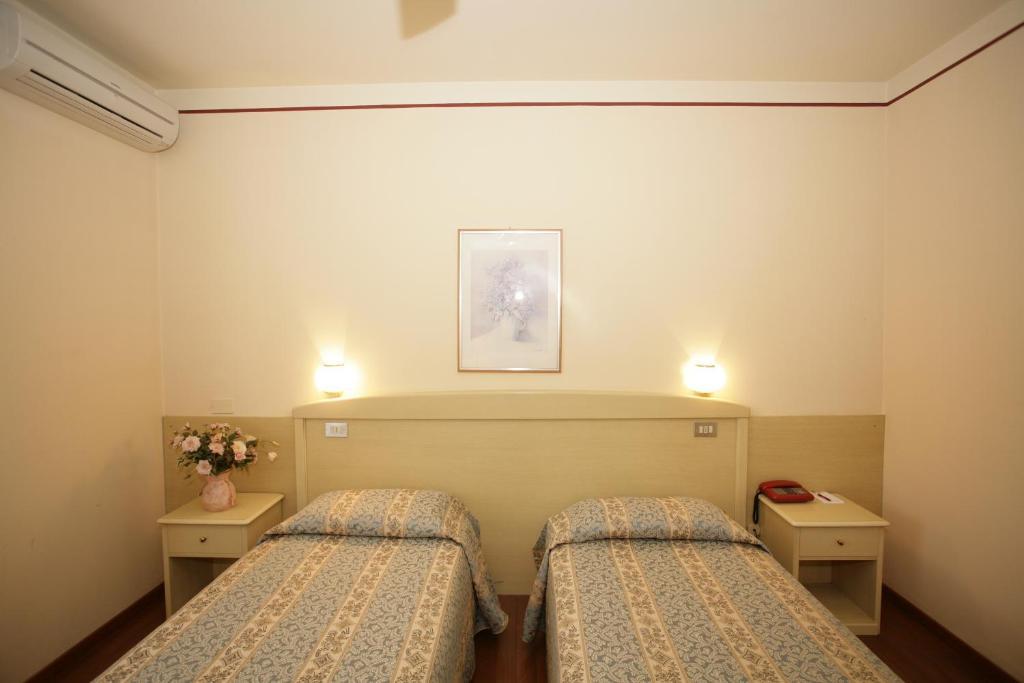 Hotel Ezzelino San Zenone Δωμάτιο φωτογραφία
